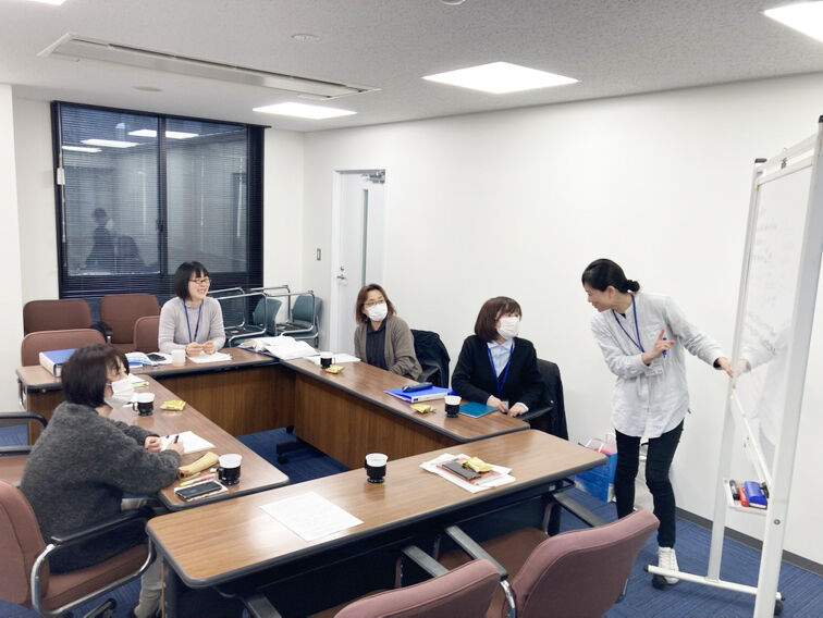 広報プロジェクトチームの会議の様子 広報プロジェクトチームの会議の様子